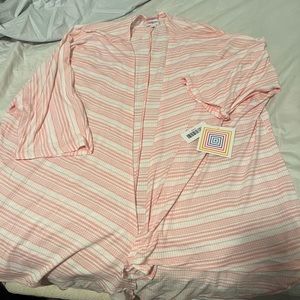 LuLaRoe Lindsay Kimono